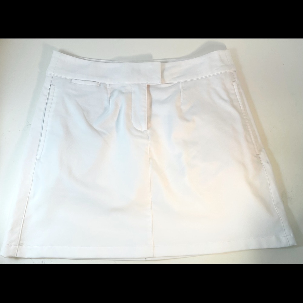 Puma skort white size 2 small